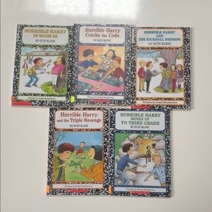 SET of 5 - Horrible Harry books